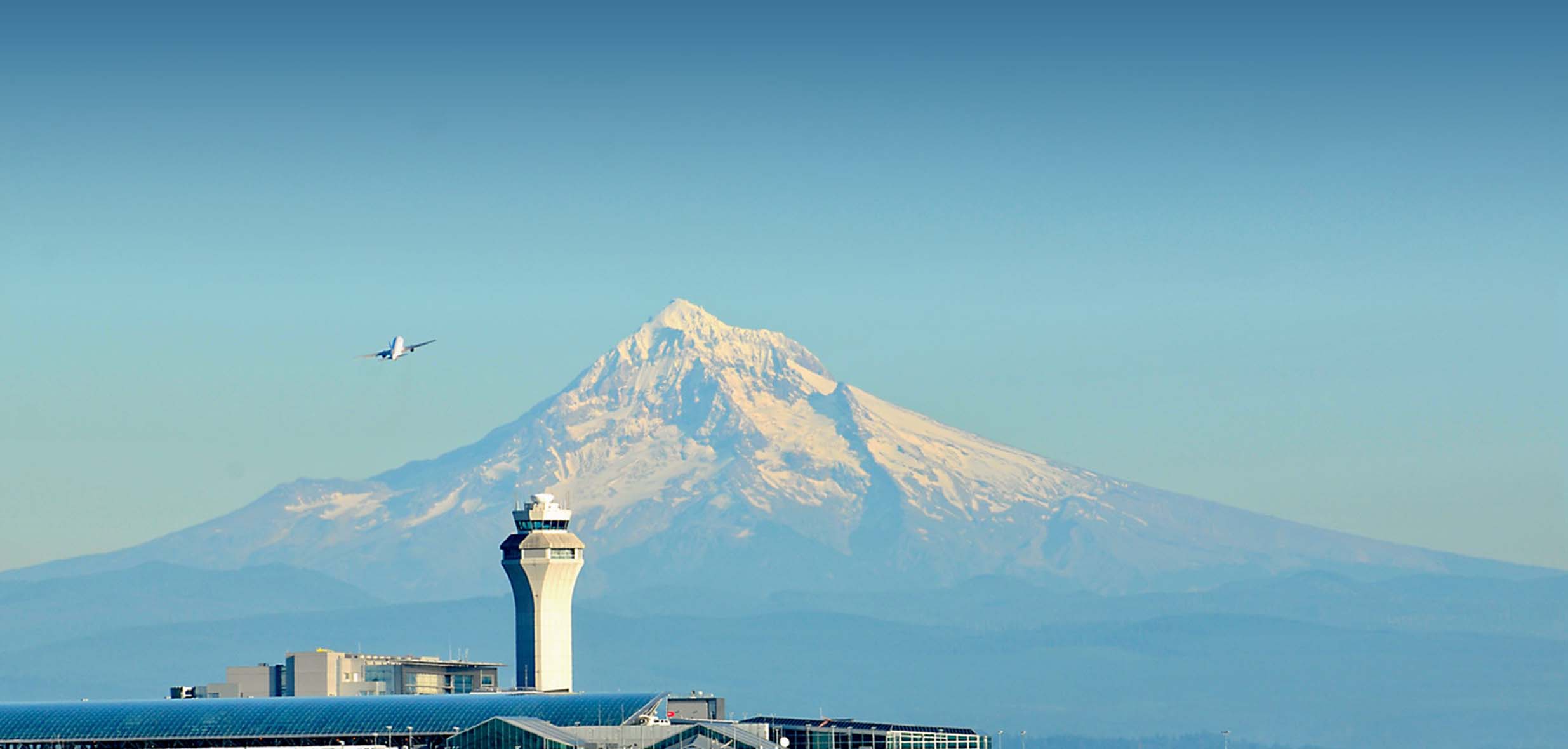 Direct flight or transfer? The best flight plan from Las Vegas to Portland